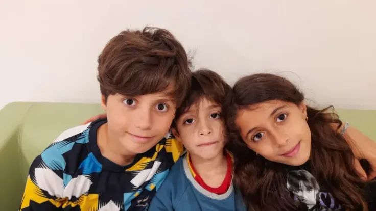 أطفال غزة في فرنسا.. انتزاعهم من والدهم يزيد من معاناة الأم
