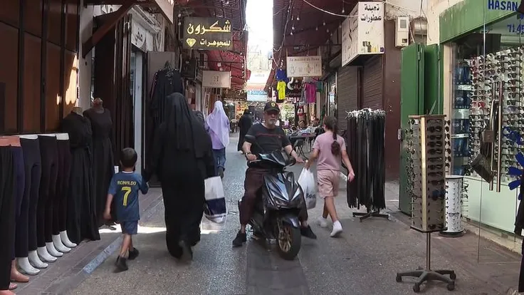 صور لبنان: إزالة الأنقاض وإحياء الأسواق التراثية بعد الغارات