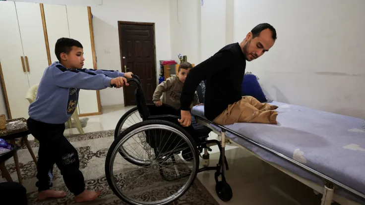 آلاف الجرحى بغزة يواجهون خطر الموت بسبب قيود إسرائيلية