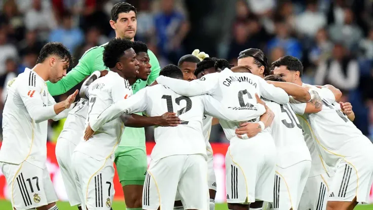 مانشستر يونايتد يخطط لعرض 50 مليون يورو على إدواردو كامافينجا قبل إغلاق الانتقالات