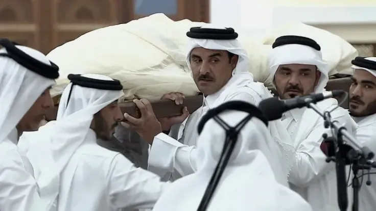 قطر تشيع الأمير الوالد حمد بن خليفة آل ثاني في جنازة وطنية