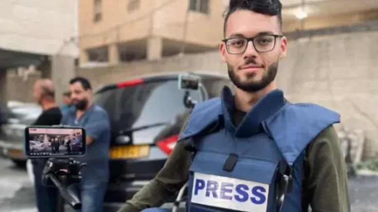 والدة حاتم حمدان تفضح معاناة ابنها في سجون الاحتلال