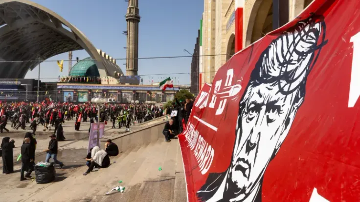 ألف صاروخ جاهز: ترمب يهدد إيران بالإبادة، وطهران تصر على عدم الاستسلام