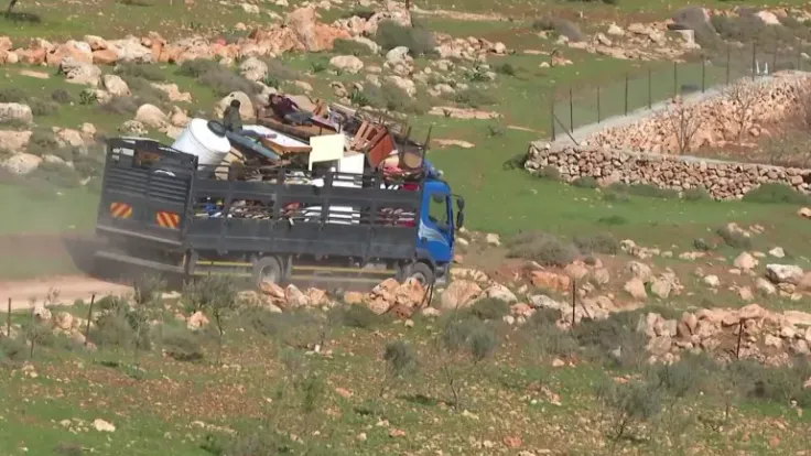 نزوح الأغوار: عشرات العائلات الفلسطينية تبحث عن أمان مفقود