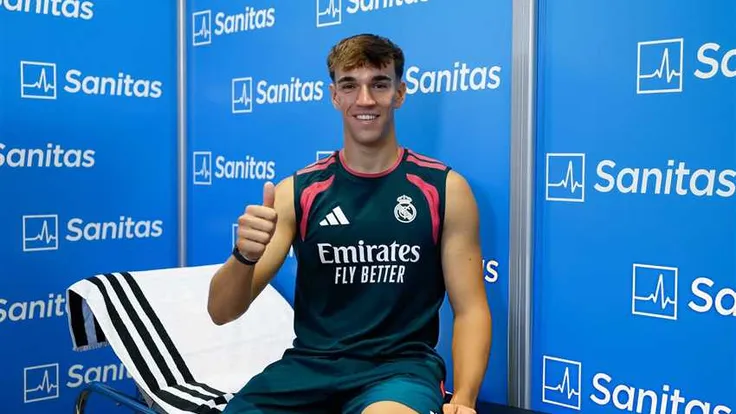 كارلوس إيسبي يؤكد سعادته بالانضمام إلى ريال مدريد ويتعهد بالتألق