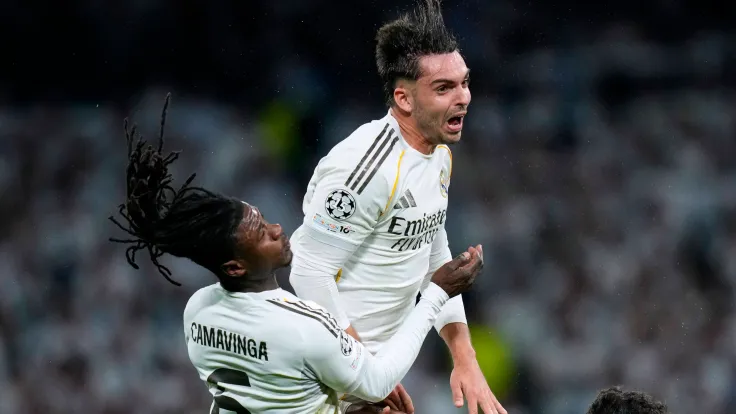 ريال مدريد يقترب من إغلاق سوق الانتقالات الصيفية مع بقاء كامافينجا وأسنسيو