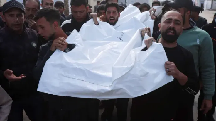 شهيد ومصابان إثر قصف إسرائيلي على شمال غزة