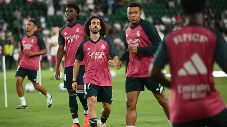 ريال مدريد يثير جدلاً حول قميص سبتة ويقارن موقفه ببرشلونة