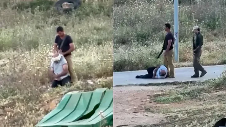 فيديو يوضح مستوطن مسلح يقتاد مزارع فلسطيني في بيت إكسا أمام جنود الاحتلال في حادثة اعتداء متصاعدة