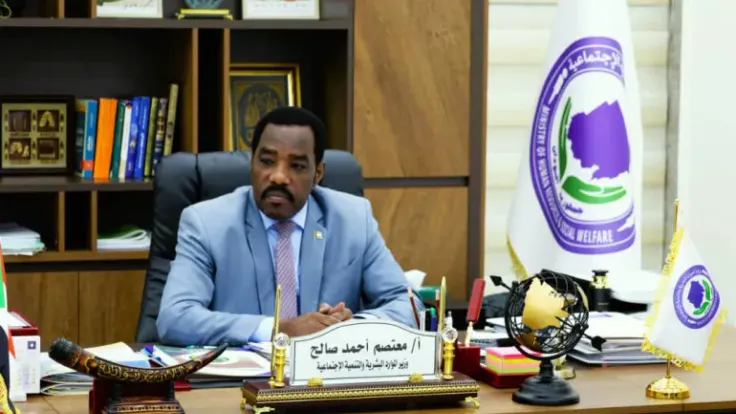 تفاصيل إطلالة وزير سوداني: 9 ملايين نازح، 20.6 مليون فقراء، 5 مليون بدون وظائف