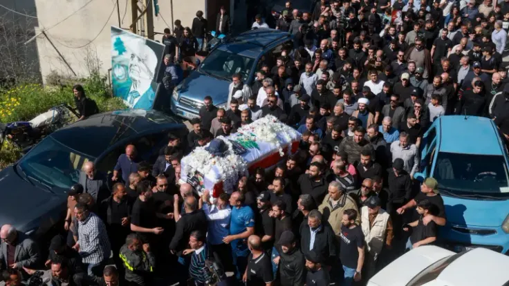 صحفية لبنانية تروي تفاصيل لحظات مقتل زميلتها آمال خليل في غارة إسرائيلية