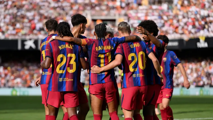تشكيلة برشلونة المتوقعة أمام فينورد في افتتاح دوري الأبطال