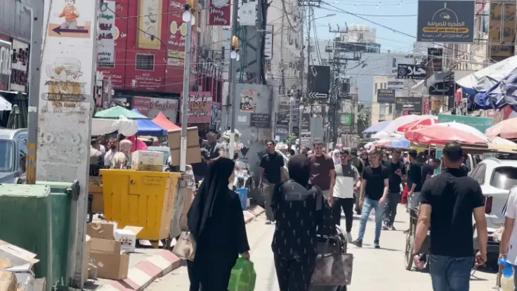فلسطينيو الضفة يستقبلون عيد الأضحى برواتب منقوصة وأسواق راكدة