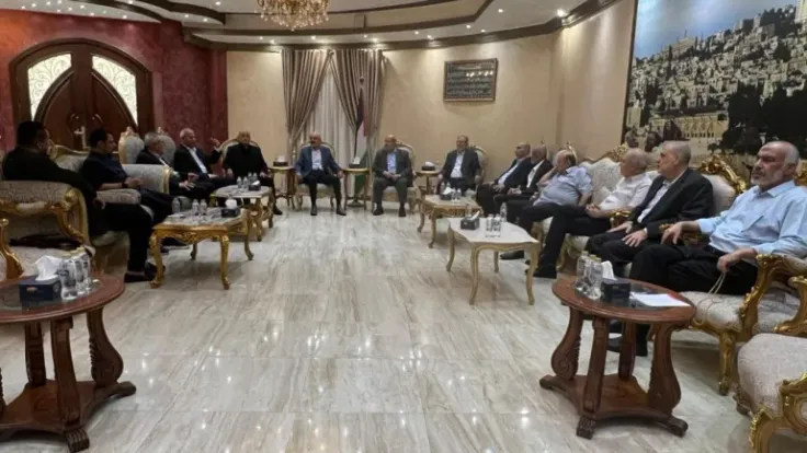 مفاوضات القاهرة: توافق على إدارة غزة وتأزم أزمة سلاح المقاومة