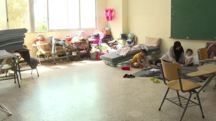 طلاب الجامعة اللبنانية يتقاسمون قاعات الدراسة مع أكثر من 400 نازح