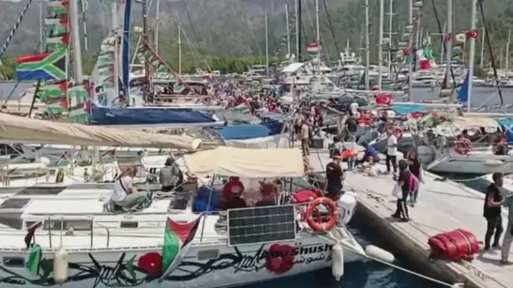 إسرائيل تستنفر بحريتها لمواجهة "أسطول الصمود" العالمي