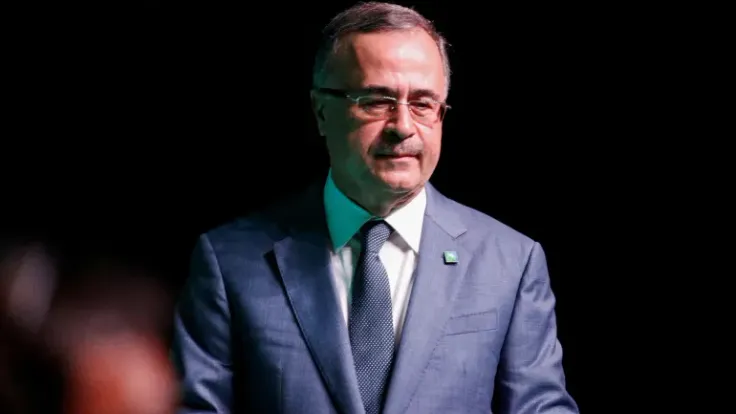 رئيس أرامكو: تعطل مضيق هرمز يؤدي إلى خسارة 100 مليون برميل نفط أسبوعيا