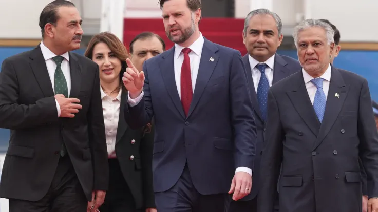 سوانسون: إيران لن تستسلم للضغوط الأمريكية وتستغل هرمز