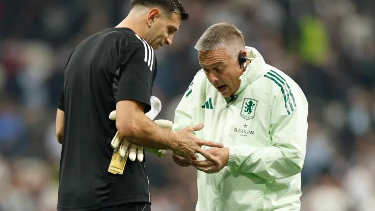 إيميليانو مارتينيز يؤكد جاهزيته لمواجهة الرأس الأخضر في كأس العالم 2026