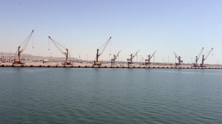إيران تحول توجيه السلع الأساسية بعيدا عن الموانئ الجنوبية نحو الموانئ الشمالية