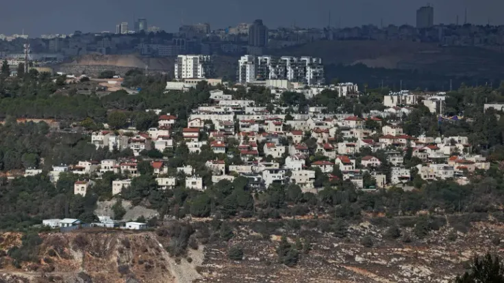 إسرائيل تحول مستوطنة "جفعات زئيف" إلى مدينة في تحد جديد للفلسطينيين