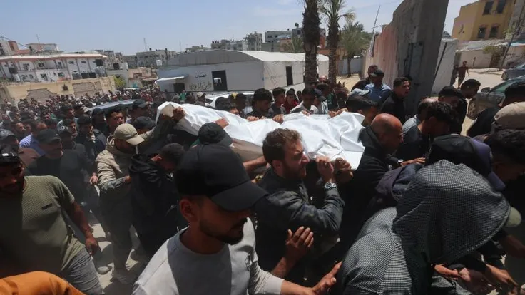انتهاكات الاحتلال الإسرائيلي في قطاع غزة واعتيالات صيادين في البحرية