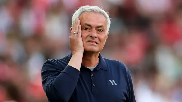 مورينيو يفرض هزيمته الأولى في ريال مدريد.. وراء أسماء المنضمين للمفاوضات