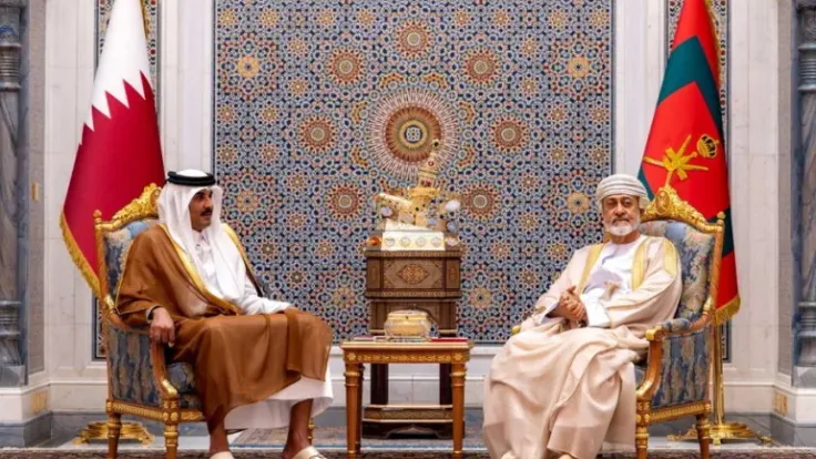 أمير قطر وسلطان عمان يبحثان أزمة المنطقة وسبل خفض التصعيد