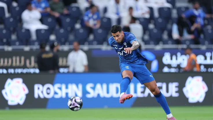 الهلال ينهي جدل جواو كانسيلو