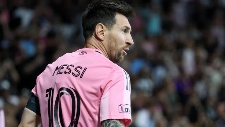 مستقبل ميسي في مفترق طرق: إنتر ميامي ومنتخب الأرجنتين في خطر؟