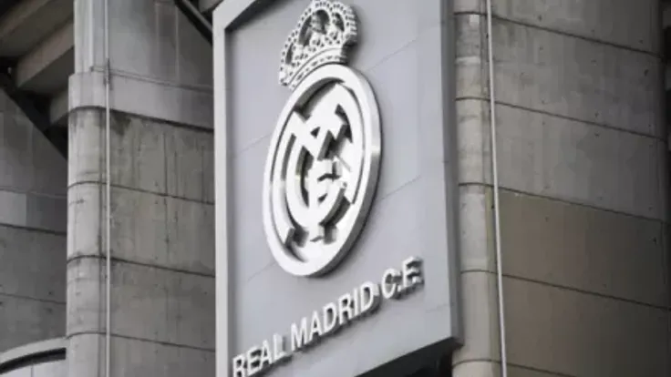 الخلاف بين ريال مدريد وجافير تيباس يتصاعد ويتلقى ردوداً دولية