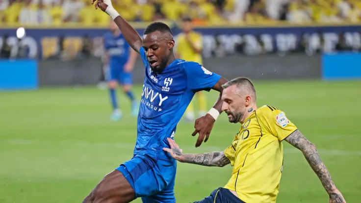 الهلال يضرب وسط النصر بخيبتا أخرى في ديربي الجولة 32
