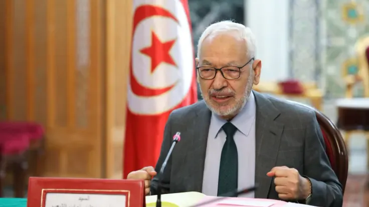 قلق عالمي بشأن صحة راشد الغنوشي بعد إغمائه في السجن ومطالبة بالإفراج