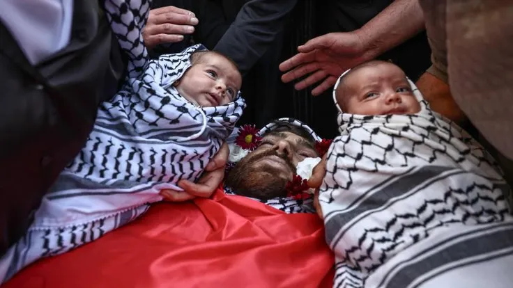استشهاد طفل فلسطيني برصاص الاحتلال في نابلس وتدمير أراضٍ في الضفة الغربية