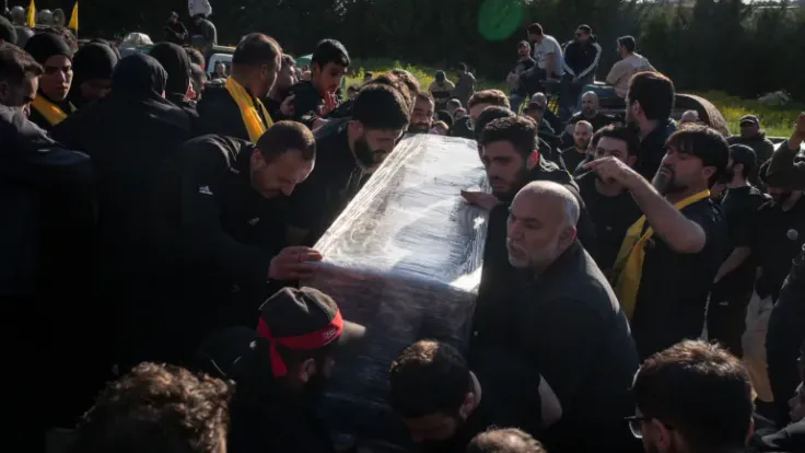 إسرائيل تنفذ غارة على البقاع الغربي شرقي لبنان مستهدفة بلدة حولة