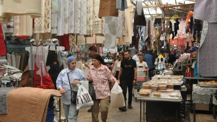 رحلة عبر الحواجز إلى قلب الضفة: التجارة والتواصل في نابلس