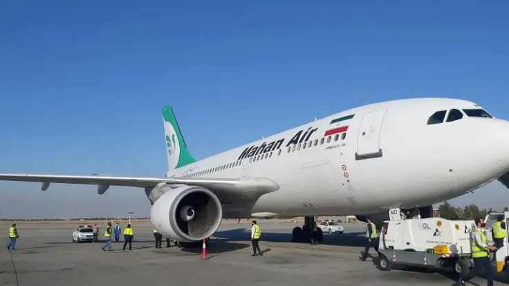 إيران تنفي تعليق الرحلات الجوية من مطارات غرب البلاد