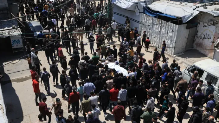 استشهاد 4 فلسطينيين بقصف إسرائيلي وإطلاق نار في قطاع غزة