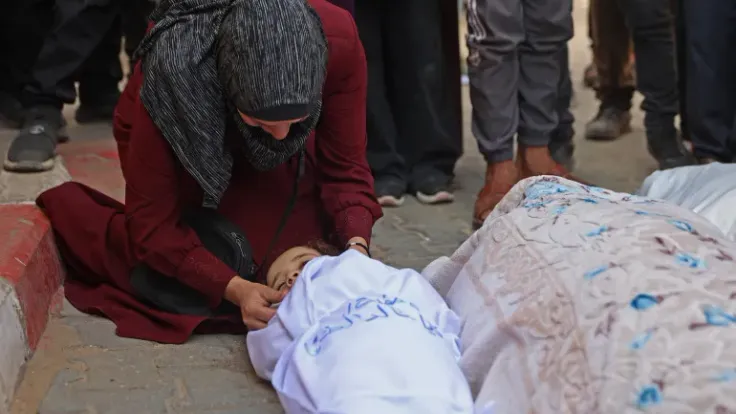 4 شهداء بينهم طفل بقصف إسرائيلي جنوبي ووسط قطاع غزة
