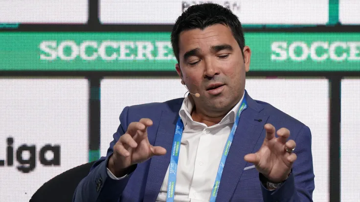عرض ديكو المفاجئ: برشلونة يدرس صفقة مدافع تشيلسي فوفانا