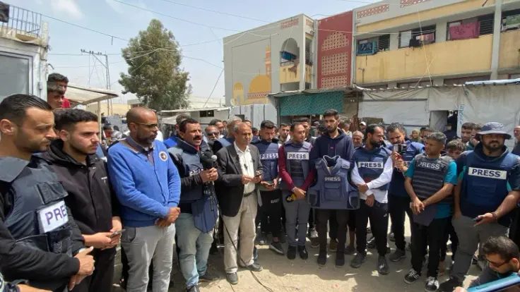 صحفيون وأطباء غزة يستغيثون للإفراج عن الأسرى في سجون إسرائيل