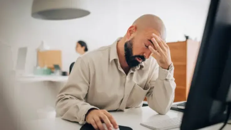 تأثيرات النظام الرأسمالي على الصحة النفسية: دراسة تحليلية