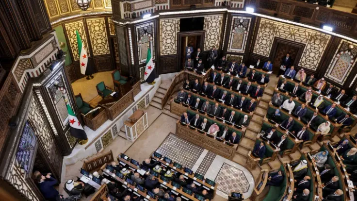 مجلس الشعب السوري يفتتح جلساته الأولى بأداء القسم