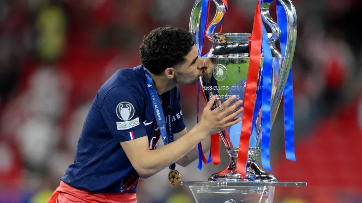 حكيمي يُكرر إنجاز إبراهيموفيتش ودي ماريا في دوري الأبطال