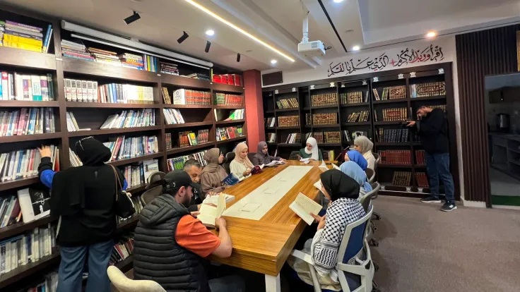 افتتاح مكتبة "العنقاء" في غزة: من وصية كتبت لكتب إلى معهد ثقافي مقاوم