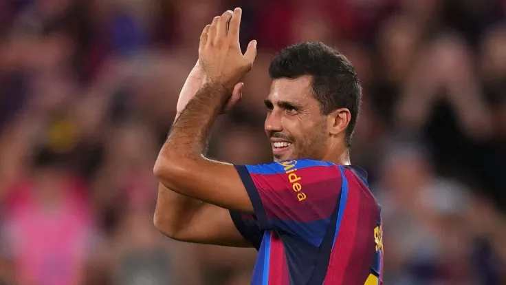 رودري يتدرب منفردًا بينما يبدأ برشلونة استعداداته لمواجهة رايو فاليكانو