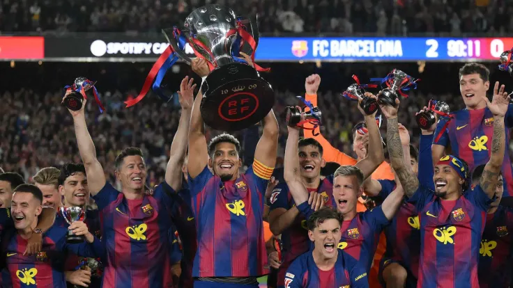 اختيار رافينيا كقائد جديد لبرشلونة يثير جدلاً داخل النادي