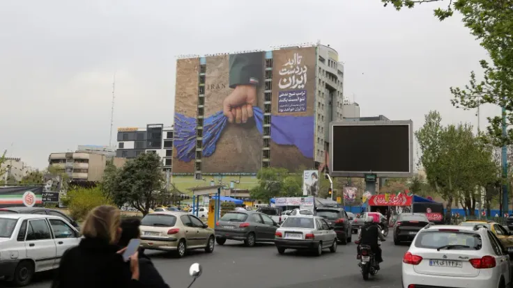 معركة هرمز: الضغط الاقتصادي يتصاعد بين أمريكا وإيران