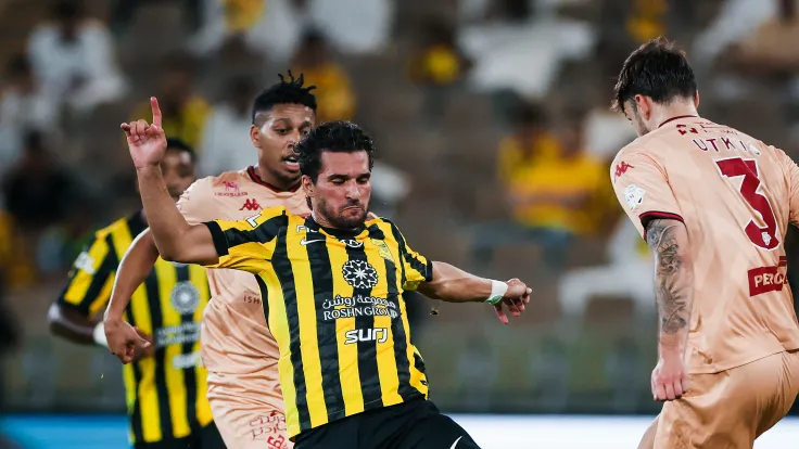 الاتحاد يعلن غياب حسام عوار عن مباراة القادسية وتوضح اللاعب الظروف