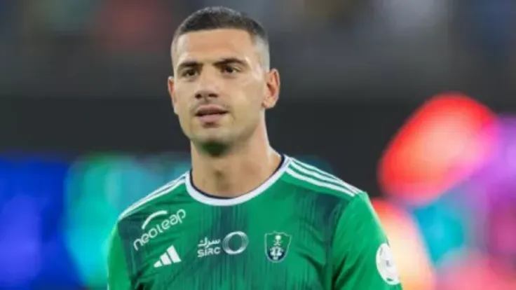 مدافع الأهلي التركي يعبّر عن تضامنه مع السعودية بعد هجوم على المدنيين